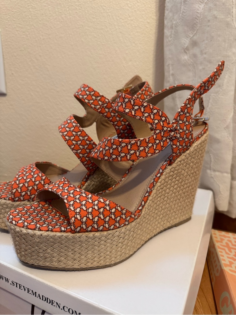 Steve Madden Orange Patterned Wedge Sandals - Women